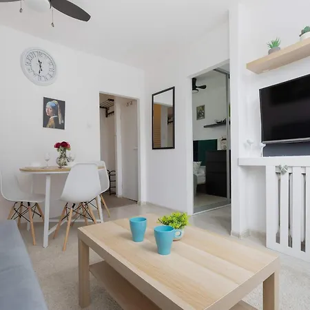 Cozy Pet-friendly In Downtown By Renters Varšava